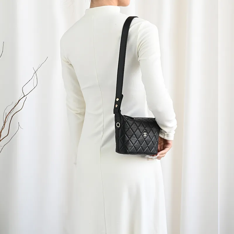 GUYI DuPont Paper Bag Accessory Bag Strap Women's Black-9