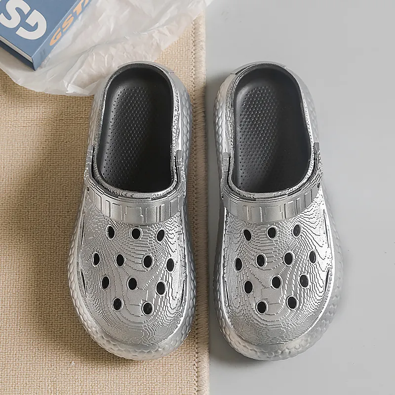 Darcy Sen Ji Scale Clogs Unisex-3