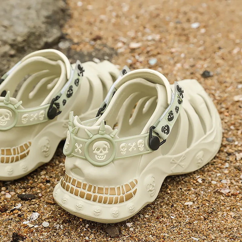 Darcy Sen Bone Poison X Clogs Men's Black-18