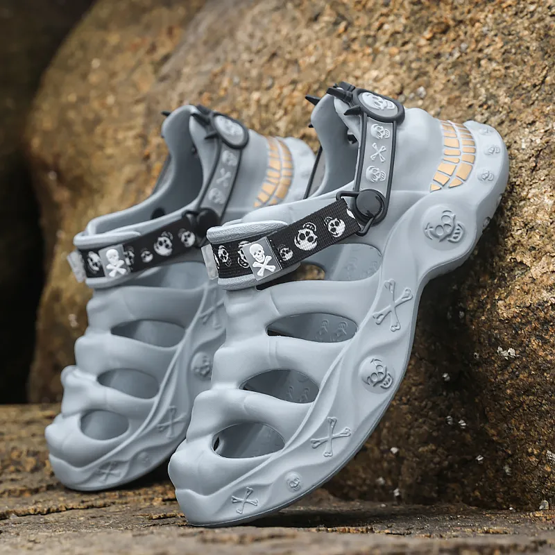 Darcy Sen Bone Poison X Clogs Men's Black-10