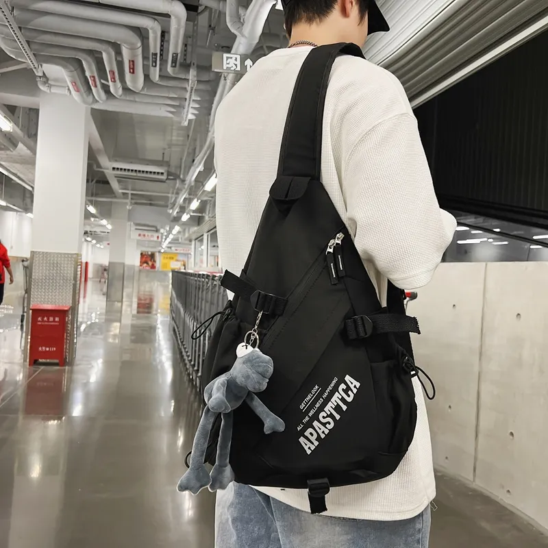 GOBLIN SHARKS 1759 Nylon Crossbody Bag Regular Unisex Black/Red/Green/Gray-17