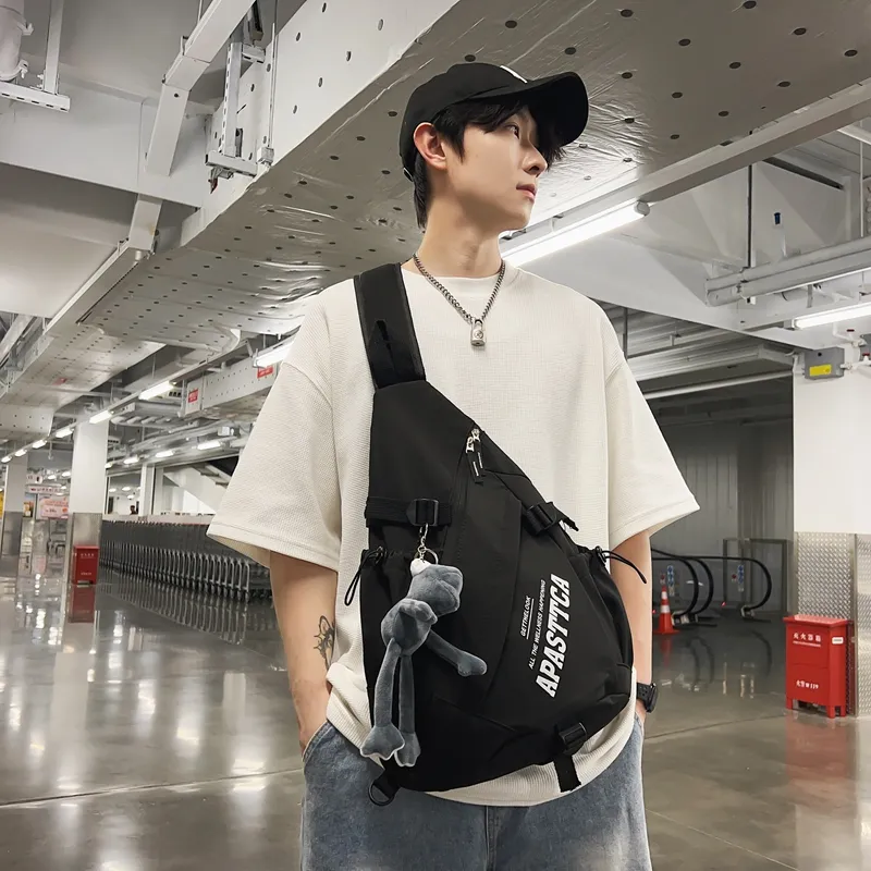 GOBLIN SHARKS 1759 Nylon Crossbody Bag Regular Unisex Black/Red/Green/Gray-14