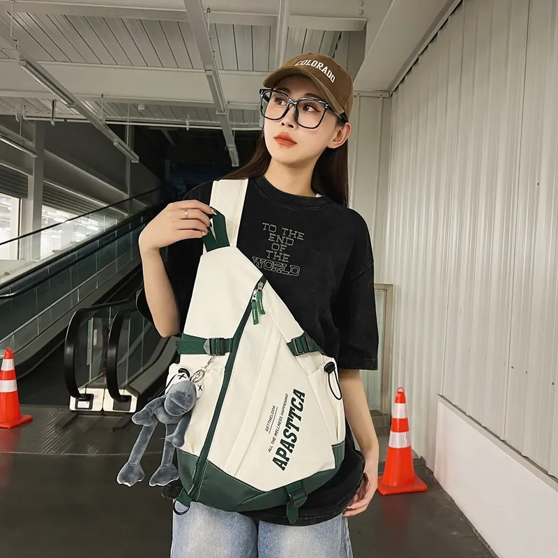 GOBLIN SHARKS 1759 Nylon Crossbody Bag Regular Unisex Black/Red/Green/Gray-5