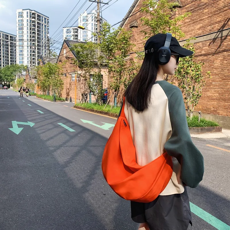 GOBLIN SHARKS 1759 Nylon Dumpling Bag Shoulder Bag Regular Unisex Multicolor-25