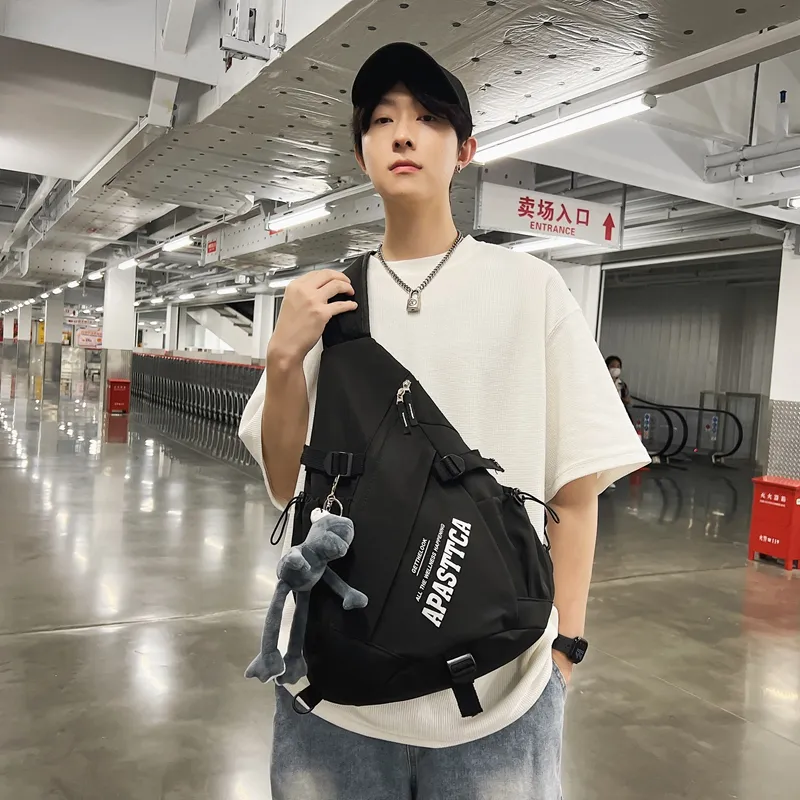 GOBLIN SHARKS 1759 Nylon Crossbody Bag Regular Unisex Black/Red/Green/Gray-16