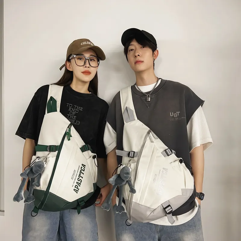 GOBLIN SHARKS 1759 Nylon Crossbody Bag Regular Unisex Black/Red/Green/Gray-31
