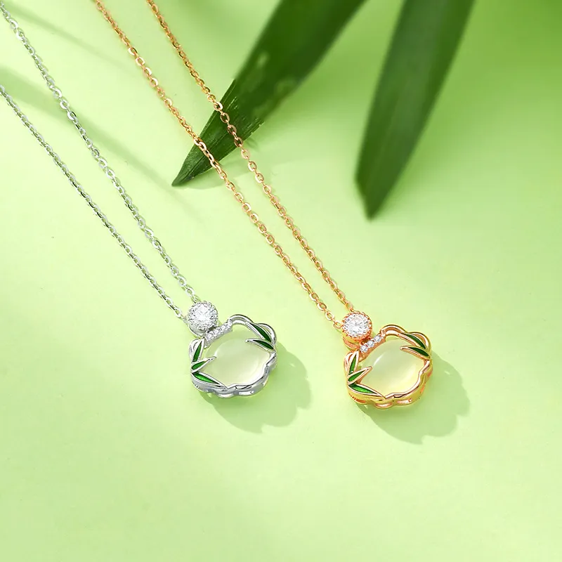 Emerald Chalcedony Jade Necklaces Women's-7