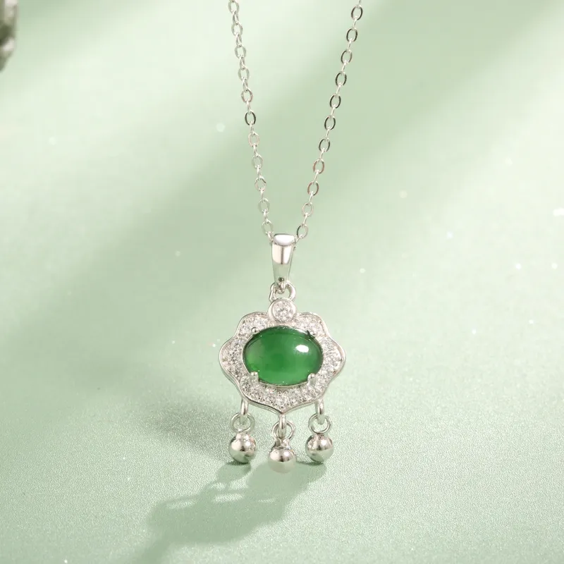 Emerald Glutinous Jade Jadeite Necklaces Women's-4