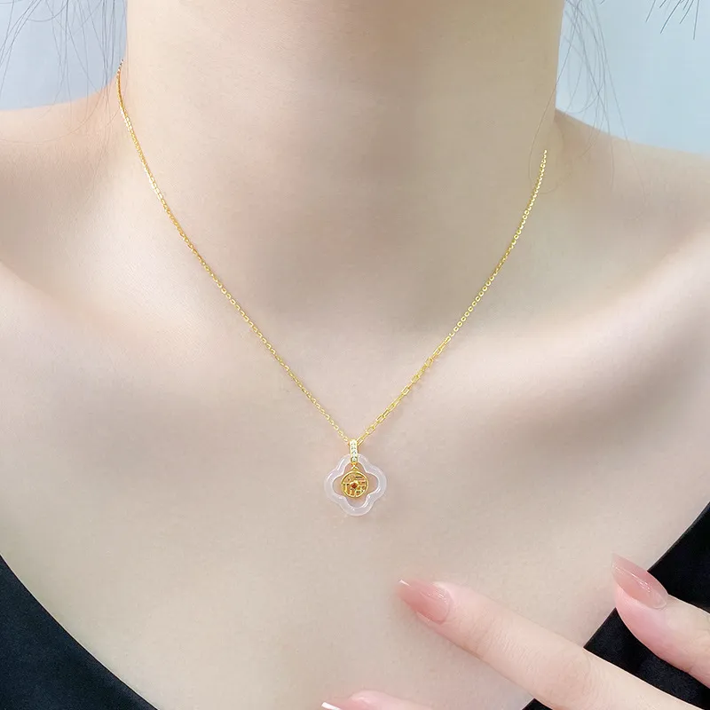 Emerald Chalcedony Jade Necklaces Unisex-1