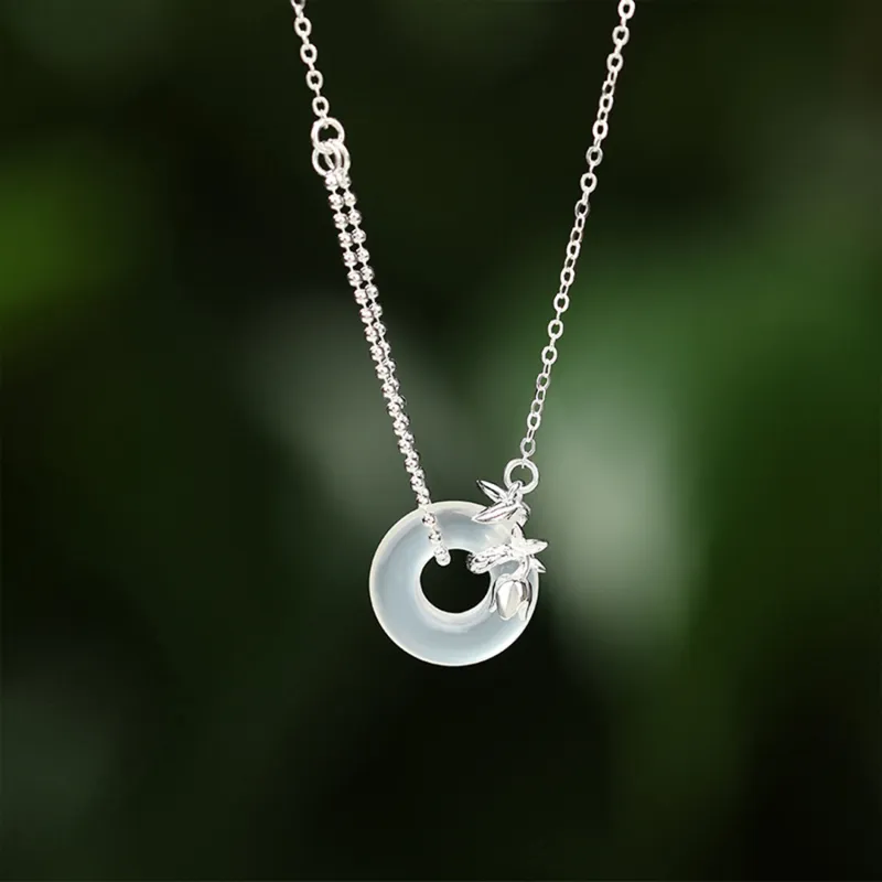 Emerald Chalcedony Necklaces Women's-1