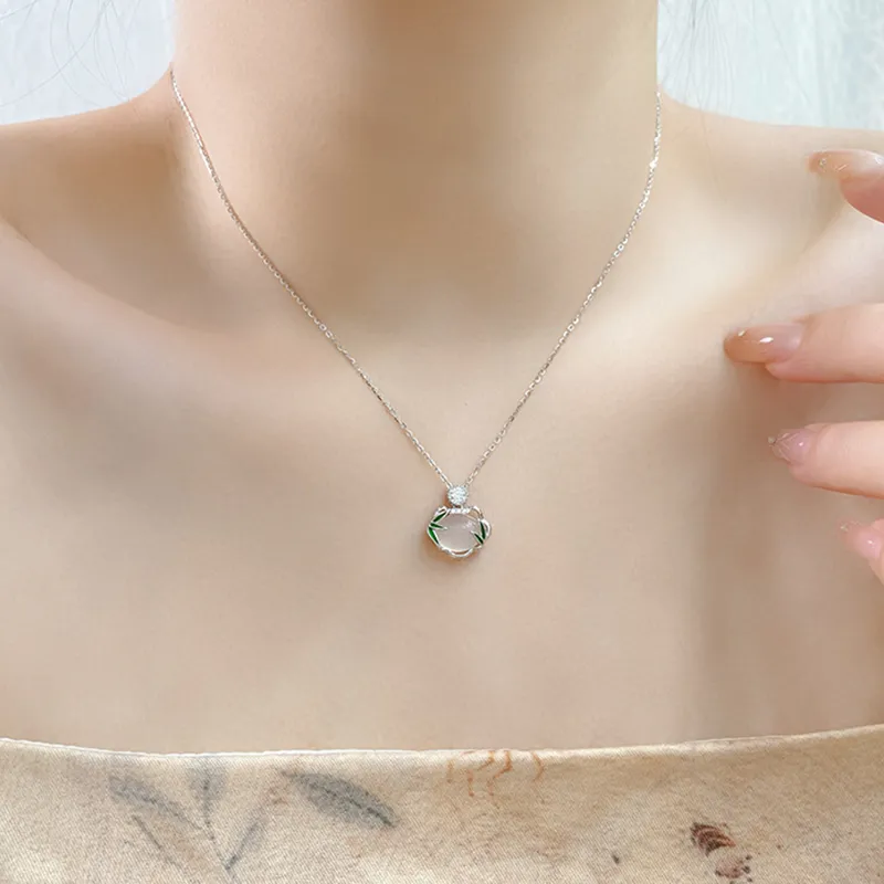 Emerald Chalcedony Jade Necklaces Women's-5