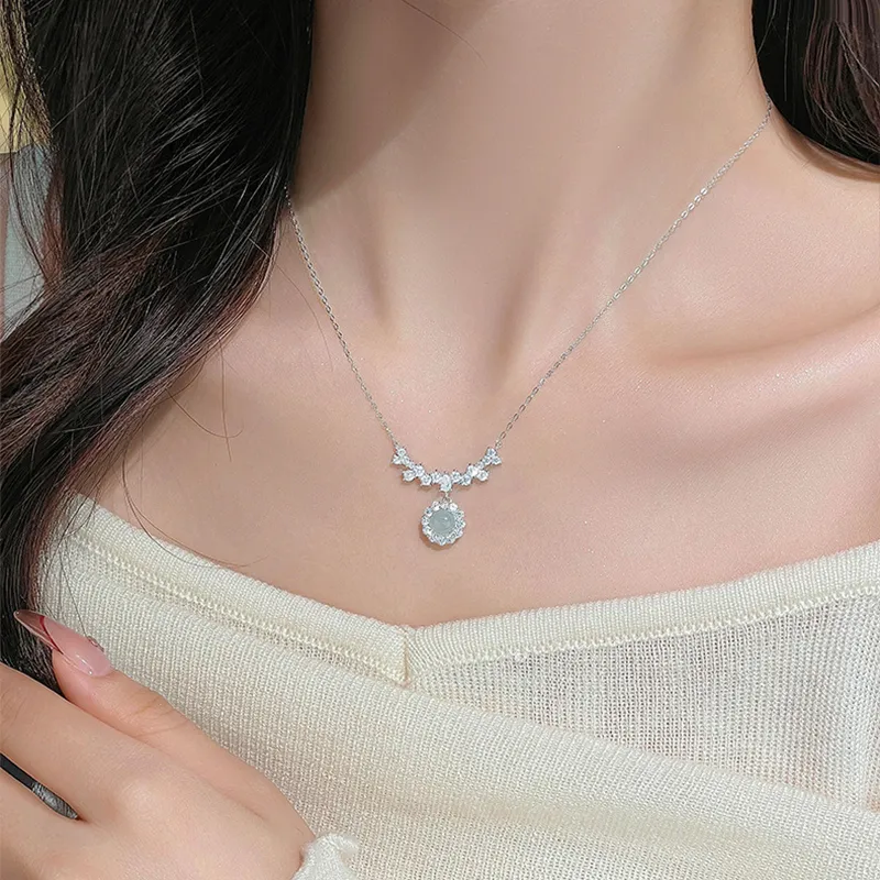Emerald Glutinous Jade Necklaces Women's-7