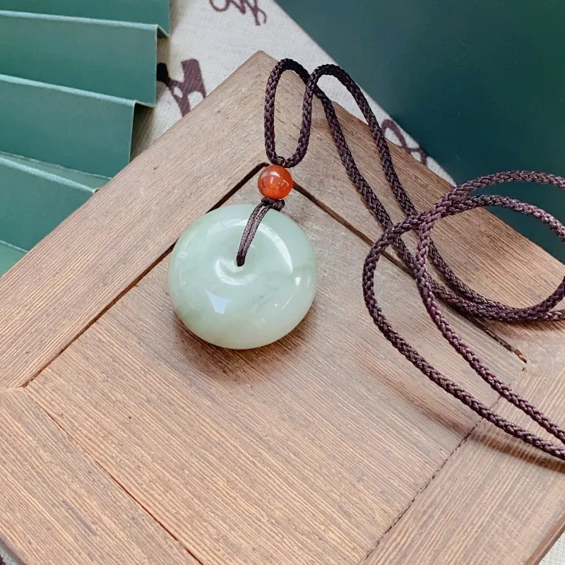 Emerald Tianshan Jade Necklaces Women's-1
