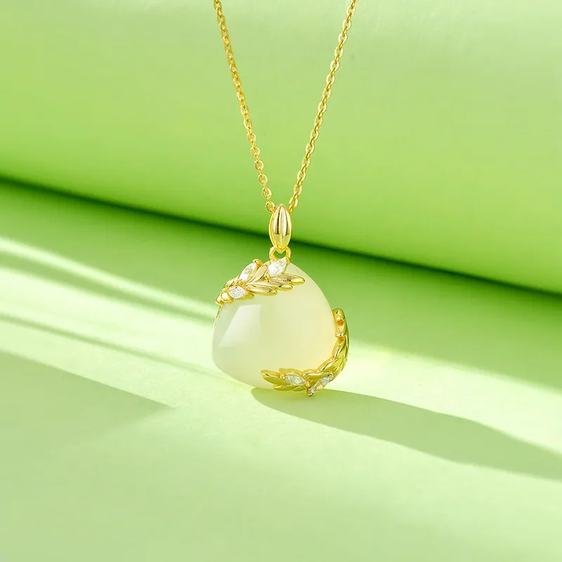 Emerald Chalcedony Jade Necklaces Women's-1