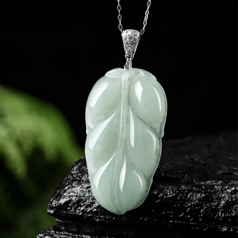 Emerald Glutinous Jade Jadeite Necklaces Unisex-4