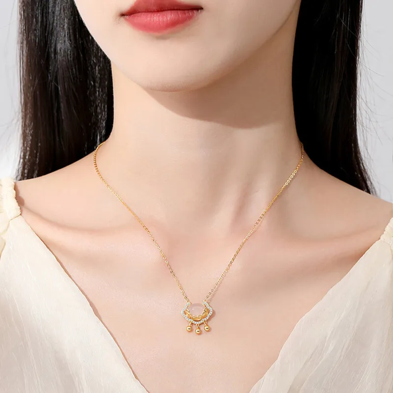 Emerald Chalcedony Necklaces Women's-3