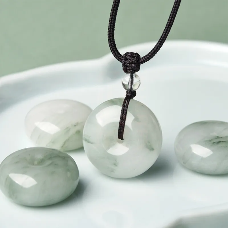 Emerald Tianshan Jade Necklaces Unisex-1