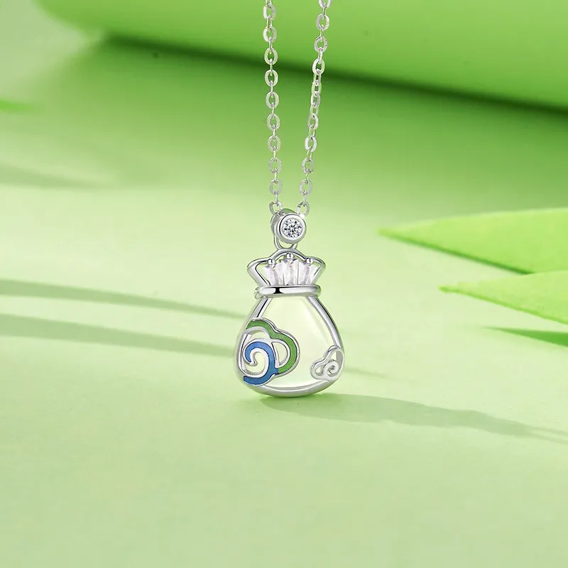 Emerald Chalcedony Necklaces Women's-5