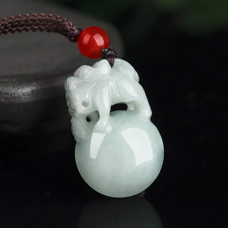 Emerald Bean Type Jadeite Necklaces Unisex-6