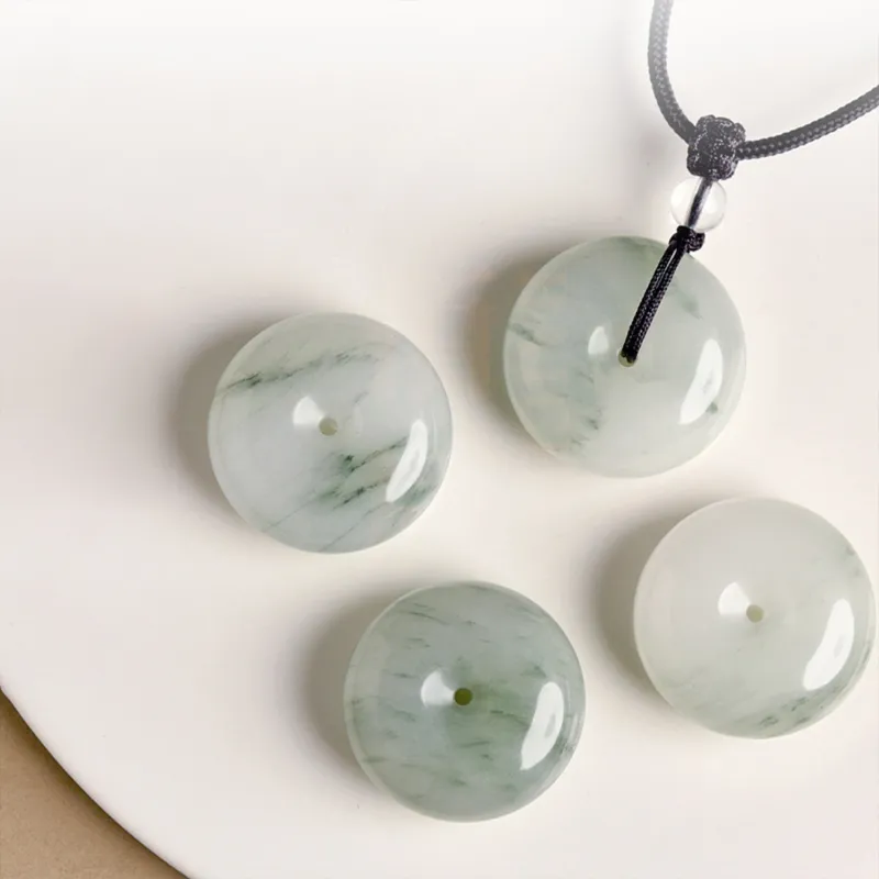 Emerald Tianshan Jade Necklaces Unisex-4