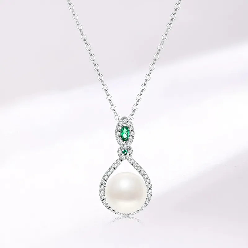 SUNFEEL Pearl Necklaces Women's-1