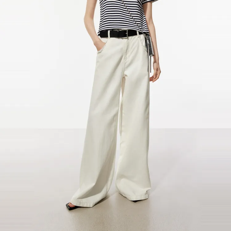 MO&CO Jeans Women's Denim White-2