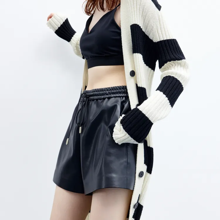MOCO Knitwear Women's Black White Stripes-3