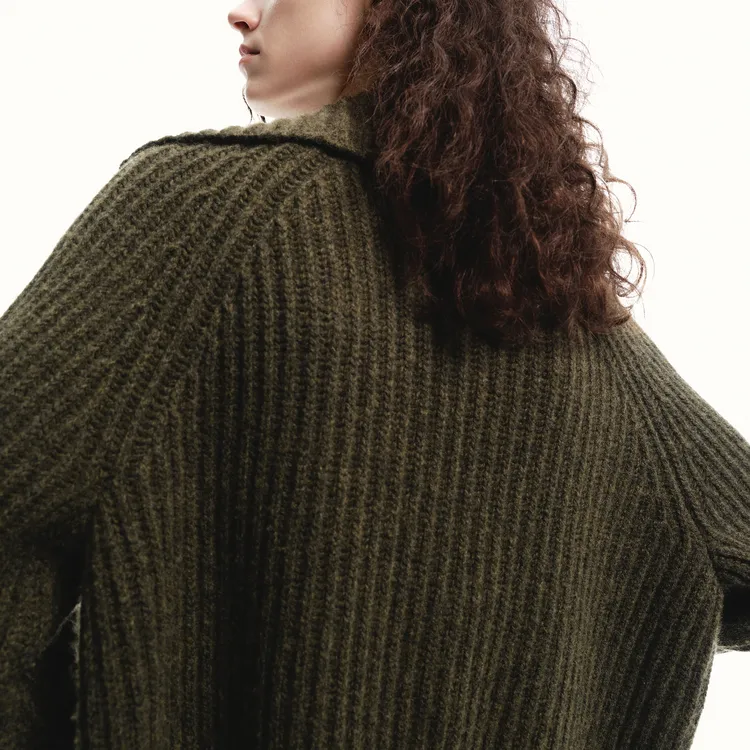 MOCO Sweater Women's Army Green-5