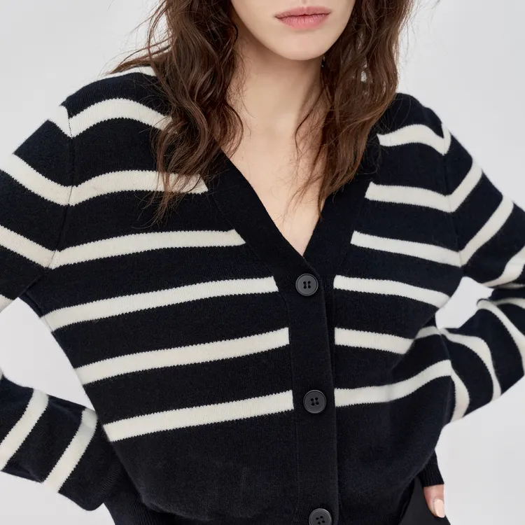 MO&CO Sweaters Women's-5