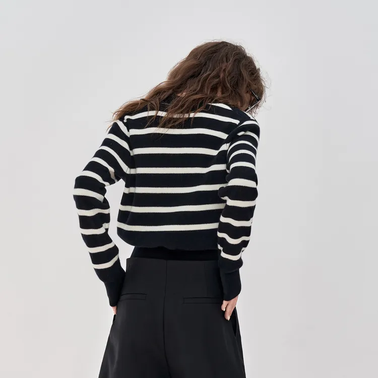 MO&CO Sweaters Women's-4