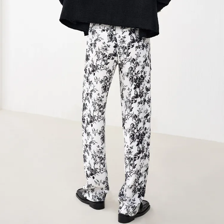 MO&CO Casual Pants Women's White With Black Floral-3