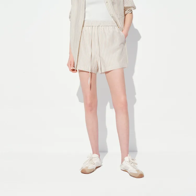 MO&CO Casual Shorts Women's Sand White Stripes-2