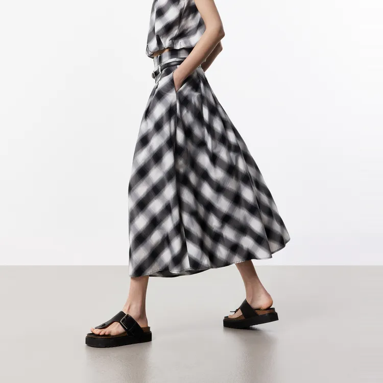 MOCO SS24 Casual Long Skirts Women's Black White Plaid-3