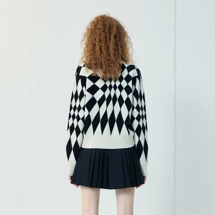 MO&CO Knitwear Women's Black White Plaid-2