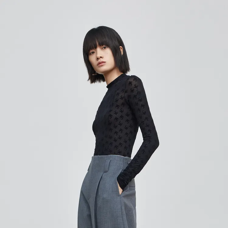 MO&CO T Shirts Women's Black-4