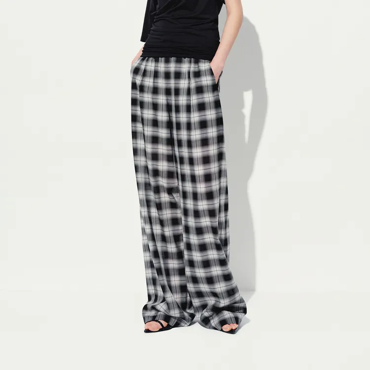 MOCO Casual Pants Women's Black White Plaid-3