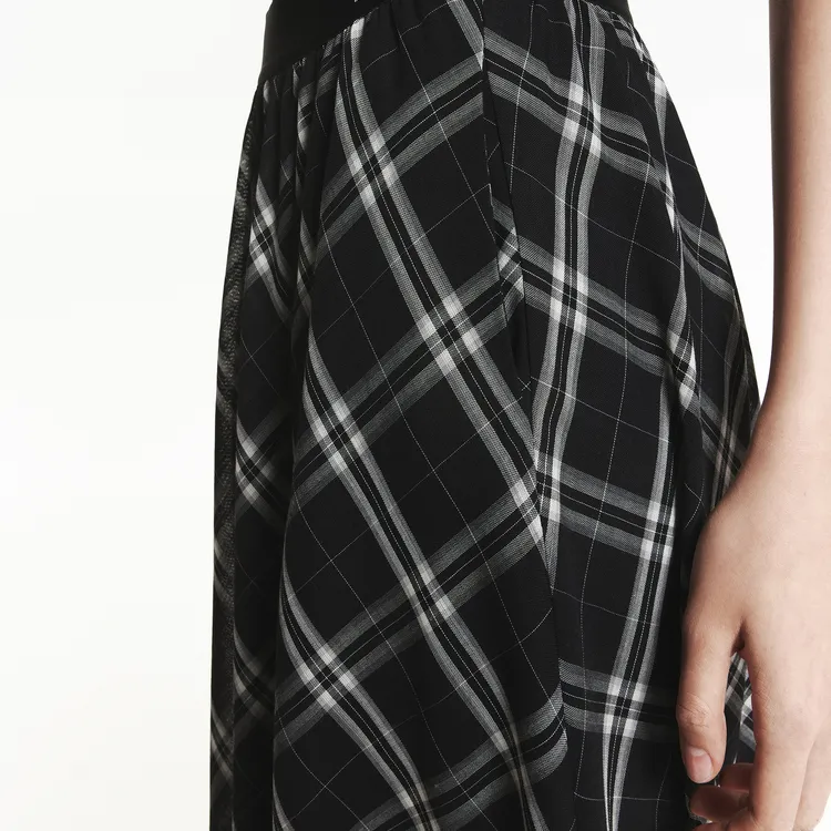 MOCO Casual Long Skirt Women's Black White Plaid-4