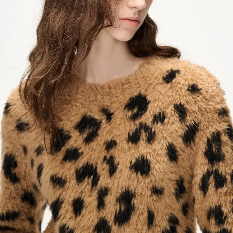 MOCO Sweater Women's Camel Brown Leopard-4