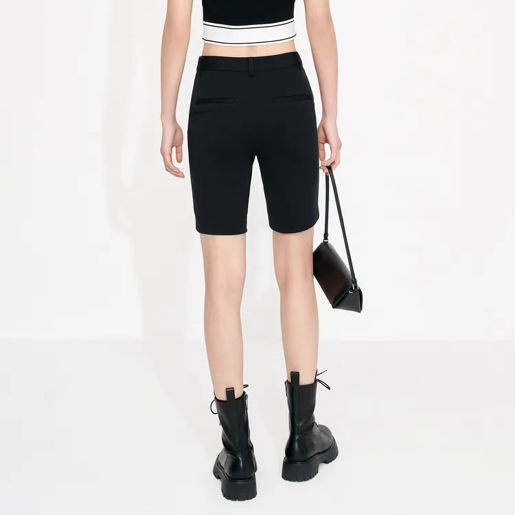 MO&CO Casual Shorts Women's Black-3
