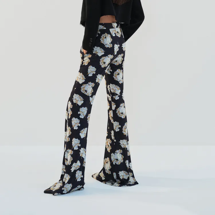 MOCO Casual Pants Women's Black With Print-3