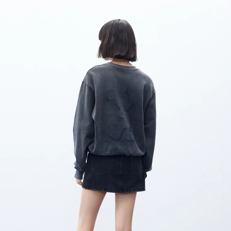 MO&CO Sweatshirts Women's-8