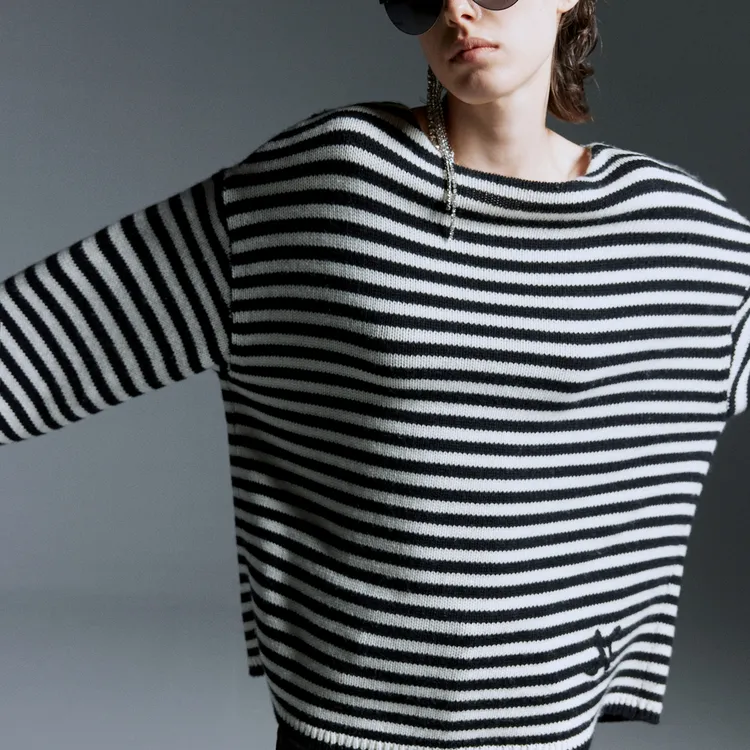 MO&CO Sweaters Women's-6