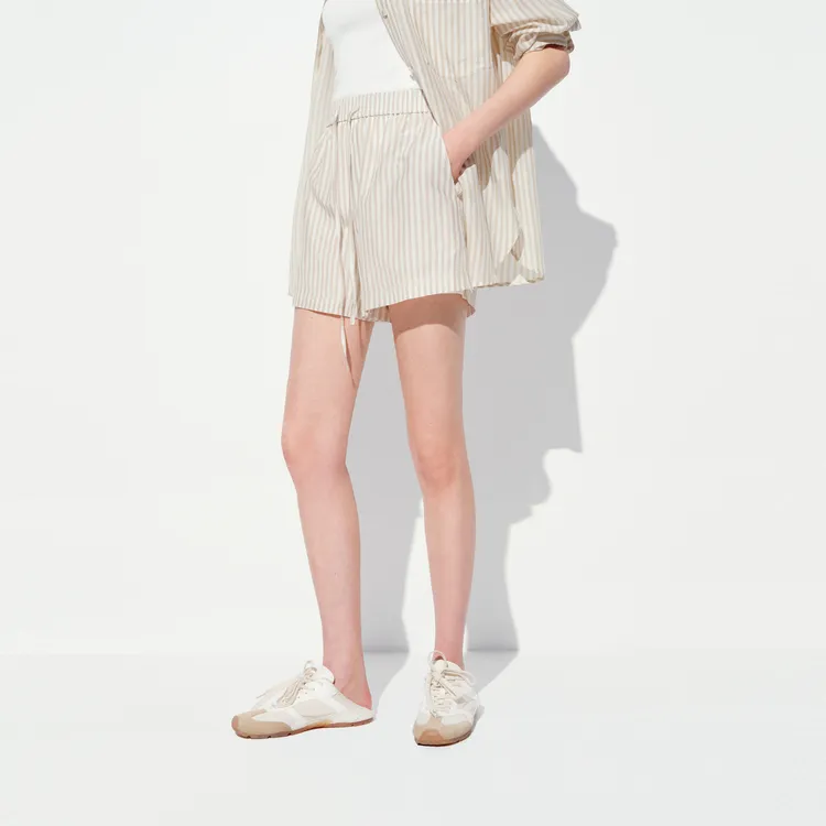 MO&CO Casual Shorts Women's Sand White Stripes-3