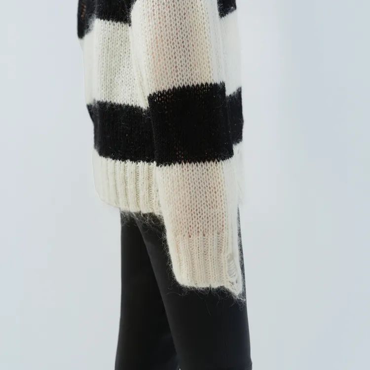 MOCO Sweater Women's White Black Stripes-4
