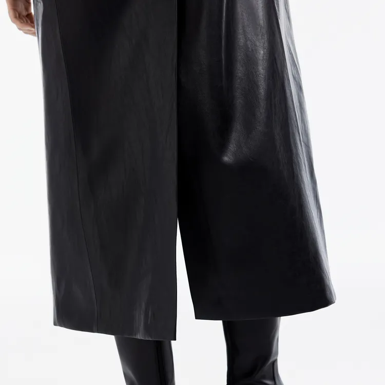 MO&CO Coats Women's Black-2