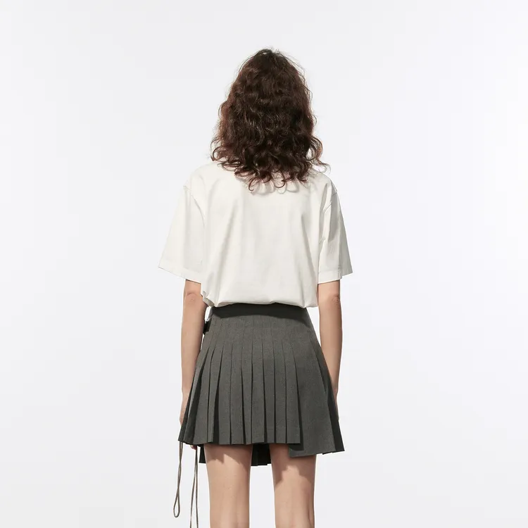 MO&CO T Shirts Women's-8