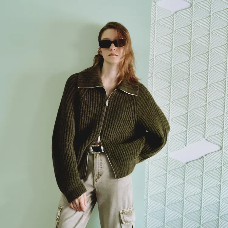 MOCO Sweater Women's Army Green-2
