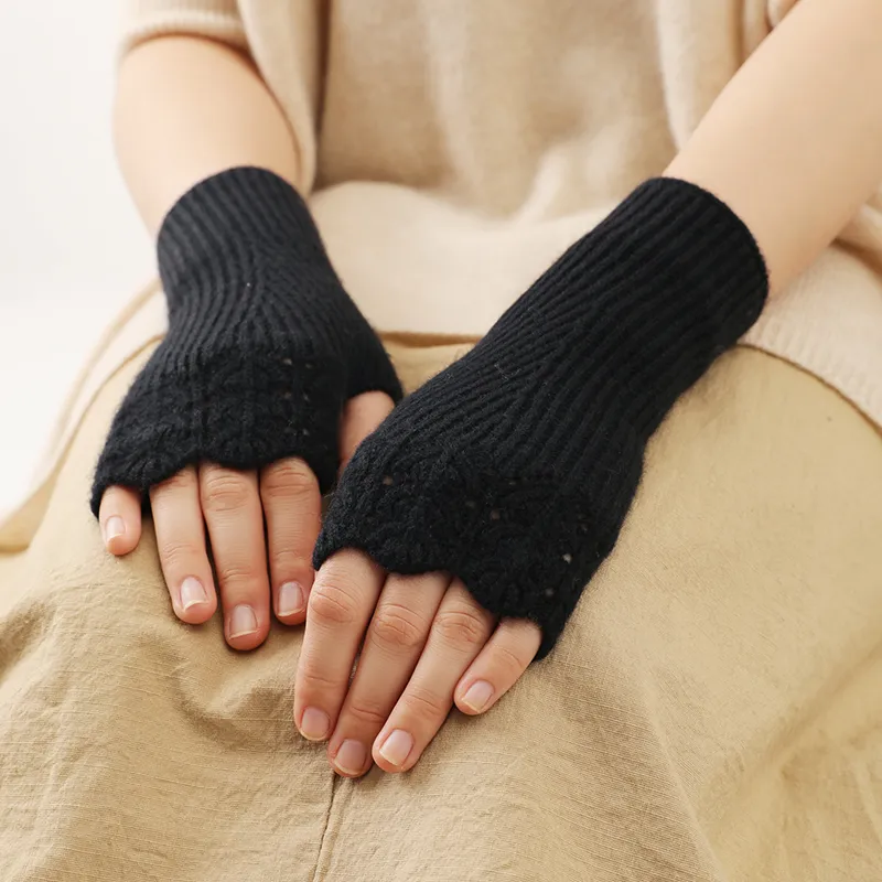 BOHOBOCO Cashmere Knit Gloves Women's-23
