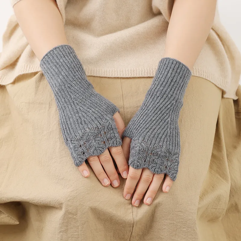 BOHOBOCO Cashmere Knit Gloves Women's-18