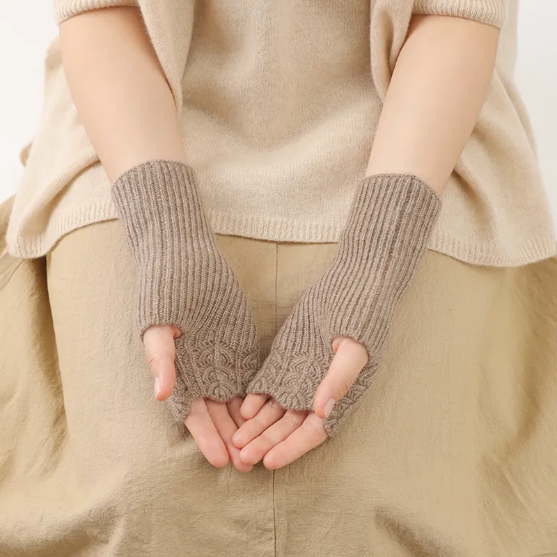 BOHOBOCO Cashmere Knit Gloves Women's-6